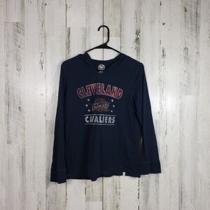 47 Cleveland Cavaliers long sleeve shirt with hood size large